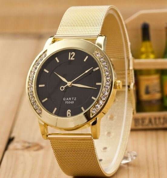 Elegant Ladies Golden Crystal Stainless Steel Mesh Band Analog Quartz Wrist Watch in Gift Box