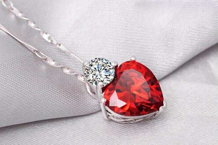 Exquisite Red Ruby Cubic Zirconia Heart Shaped Jewelry Set in Complimentary Gift Box