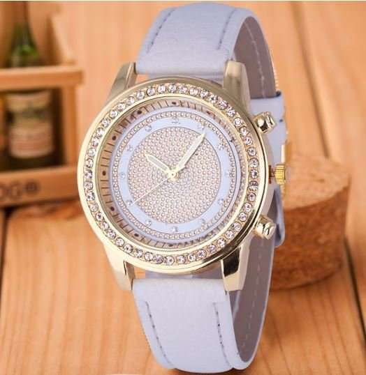 Beautiful and Elegant Ladies Austrian Crystal Geneva Leather Quartz Wrist Watch