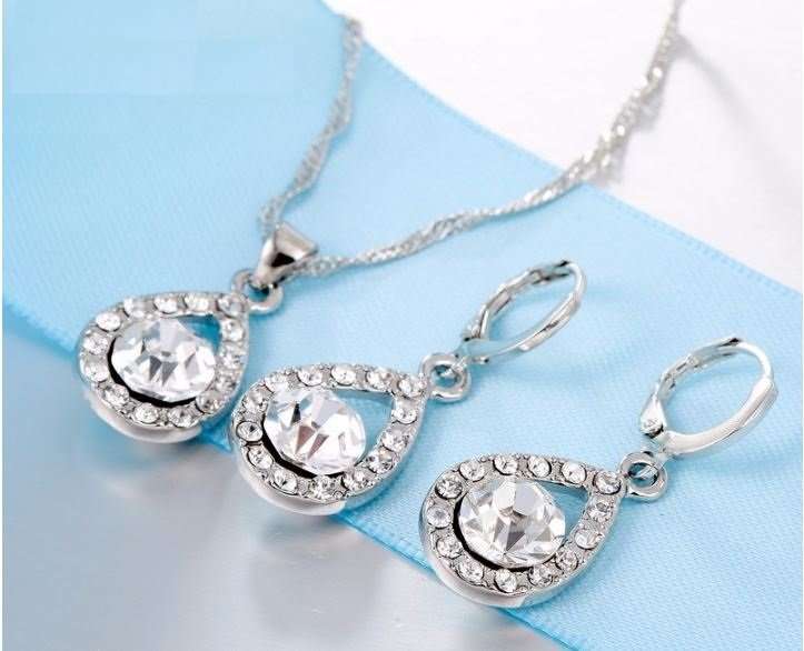 Elegant 925 Sterling Silver Cubic Zirconia Water Drop Jewelry Set in Complimentary Gift Box