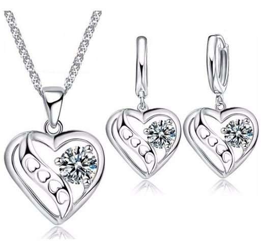 Exquisite Cubic Zirconia Heart Shaped Jewelry Set in Complimentary Gift Box
