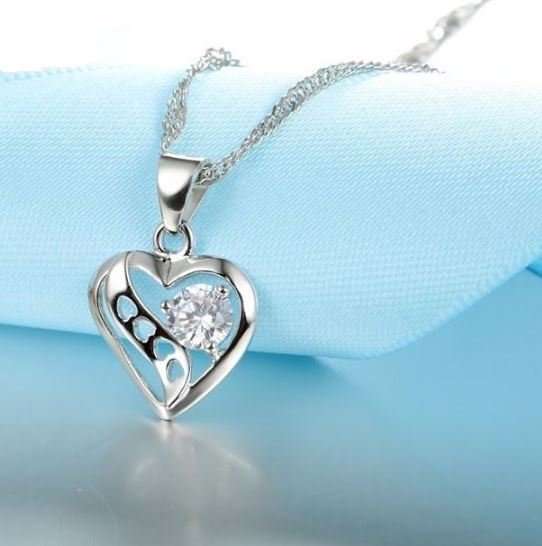 Exquisite Cubic Zirconia Heart Shaped Jewelry Set in Complimentary Gift Box