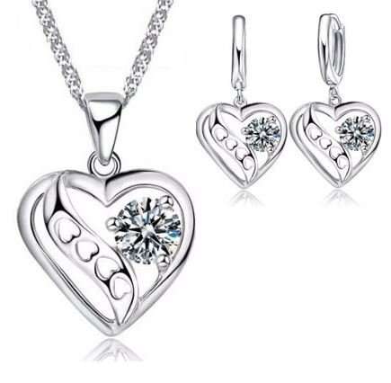 Exquisite Cubic Zirconia Heart Shaped Jewelry Set in Complimentary Gift Box