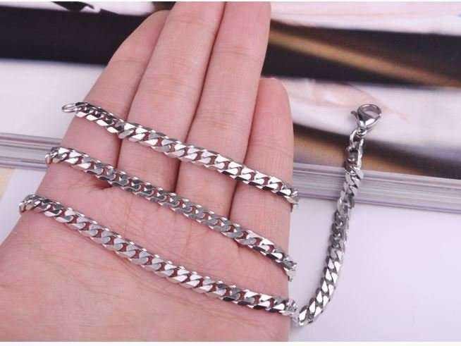 Elegant 316L Stainless Steel Link Chain With Solid Crystal Bullet Pendant in Complimentary Gift Box