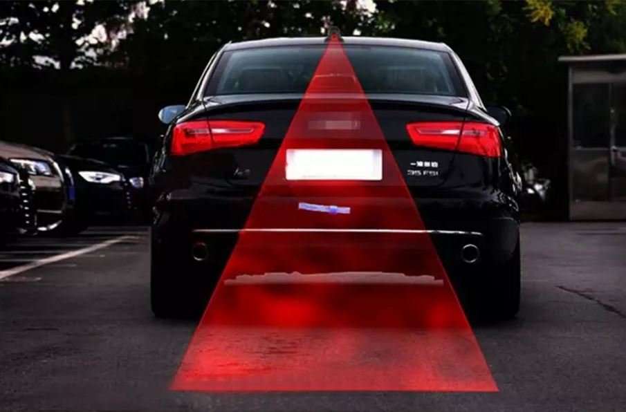 LED SOLAR Shark Fin Anti-Collision Tail Light Available in Silver or Black