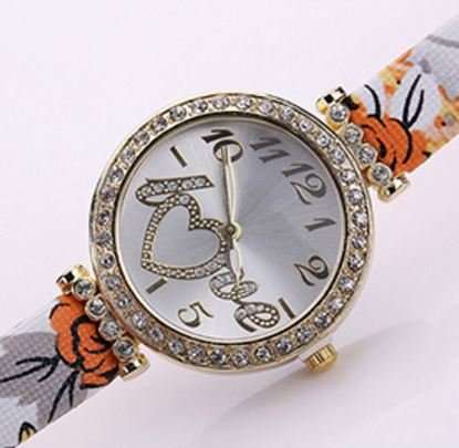 Elegant Ladies LOVE Rhinestone Quartz Wrist Watch In Complimentary Gift Box