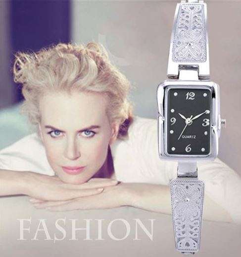 Elegant Ladies SOXY Quartz Wrist Watch in Gold or Silver in a Complimentary Gift Box