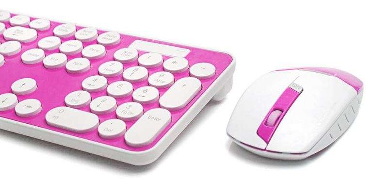 Super Slim 2.4 Ghz Wireless Keyboard, Mouse, Silicone Protective Skin & USB Receiver Combo