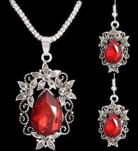 Exquisite Vintage Red & Silver Jewelry Set in a Complimentary Gift Box