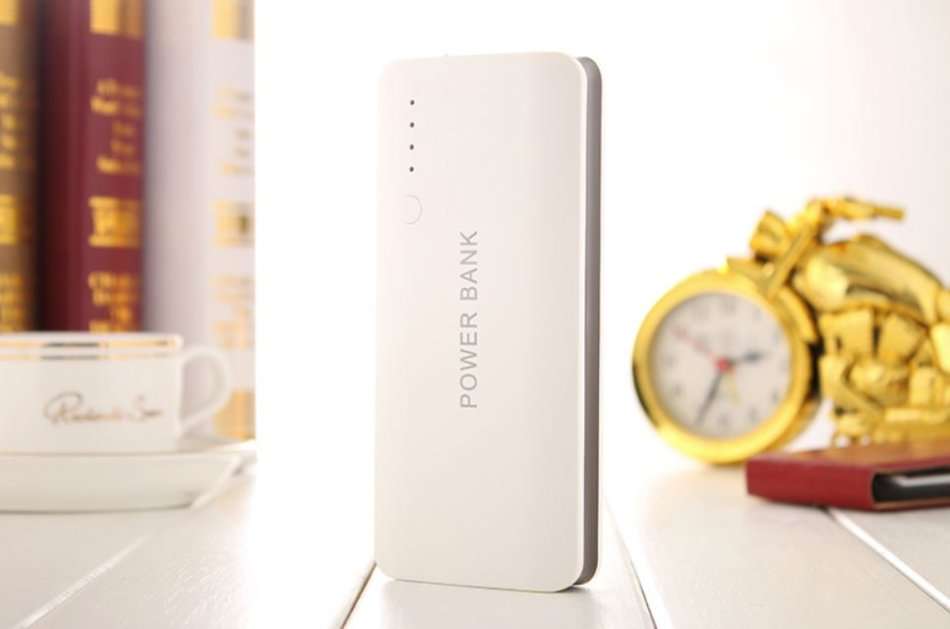 3 USB Powerbank 20000 mAh for Charging of Electronic Devices With LED Flashlight