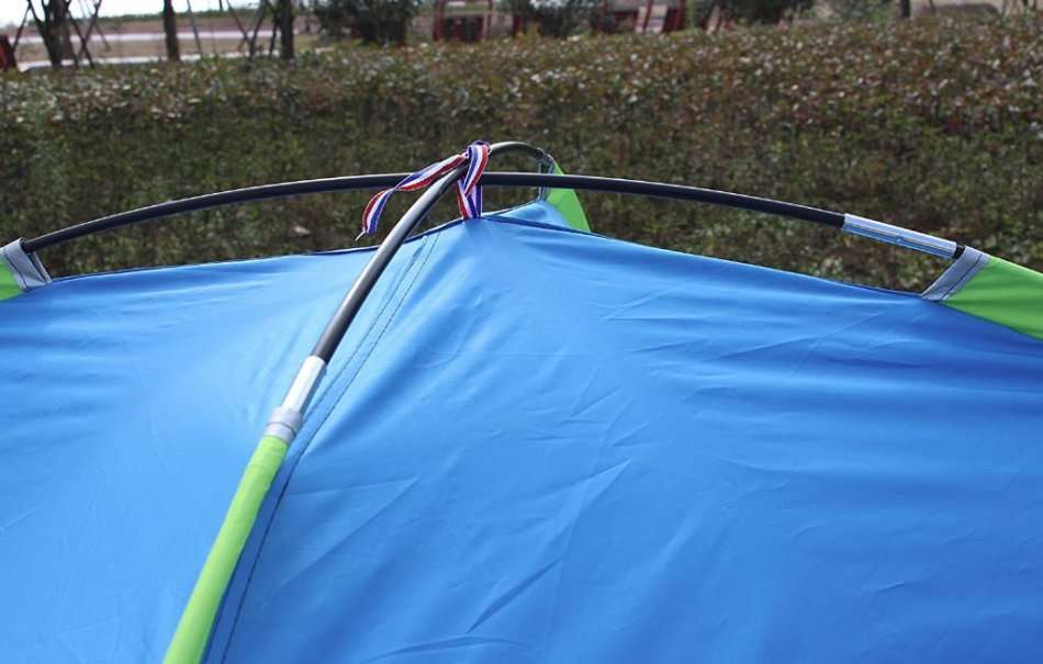 4 Man Tent in Zipper Bag - Lightweight & Easy to Install (200 X 220 X 135 cm)