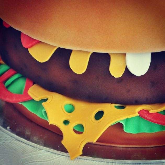 Hamburger Workshop Dough Set - Designed to Develop Creativity, Imagination & Hands-on Skills