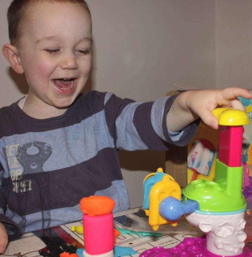 Ice-Lolly Maker Dough Set - Designed to Develop Creativity, Imagination & Hands-on Skills