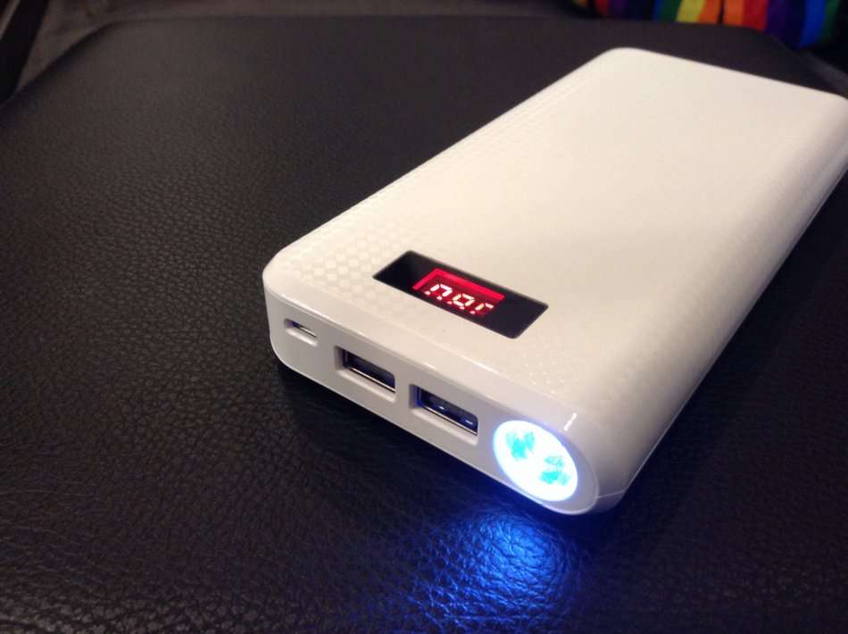30000mAh Powerbank 2 USB for Charging of Electronic Devices, LED Digital Screen Display & Flashlight