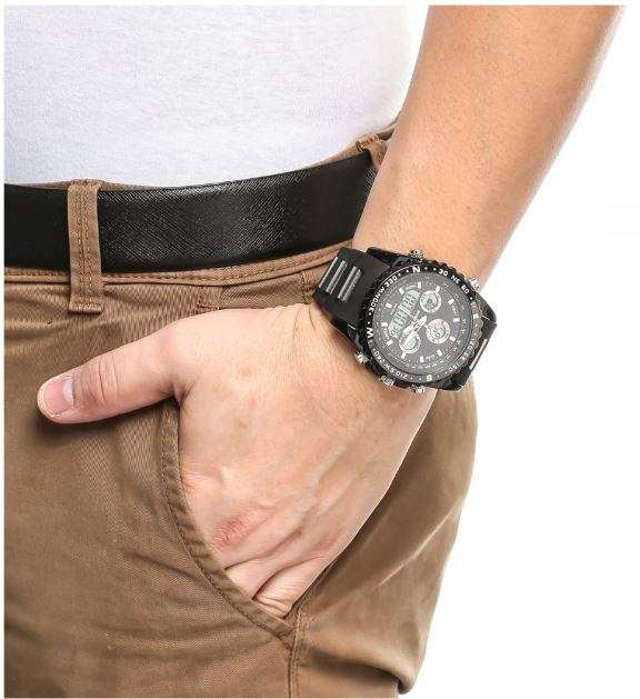 Exquisite Men's Multi Chronograph Watch With LED Back Light in a Complimentary Tin Gift Box