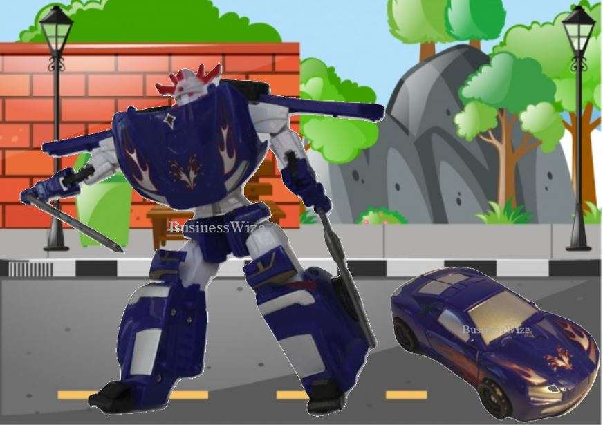 Super Change Transformer Robot Quickly Transforms Into a Car With Accessories