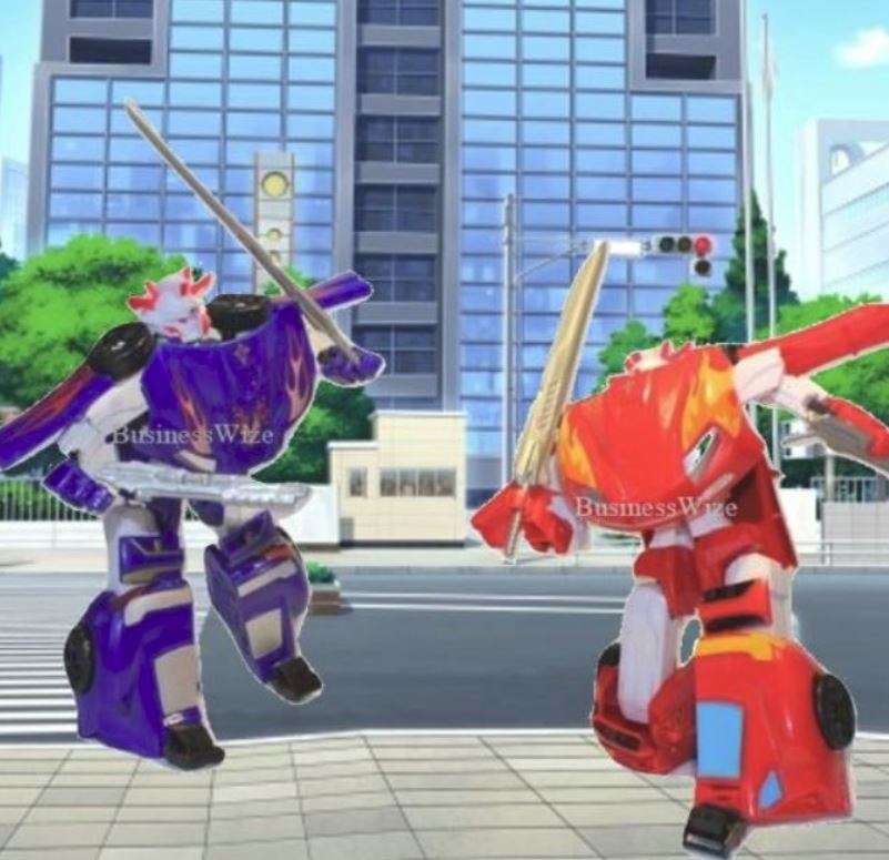 Super Change Transformer Robot Quickly Transforms Into a Car With Accessories