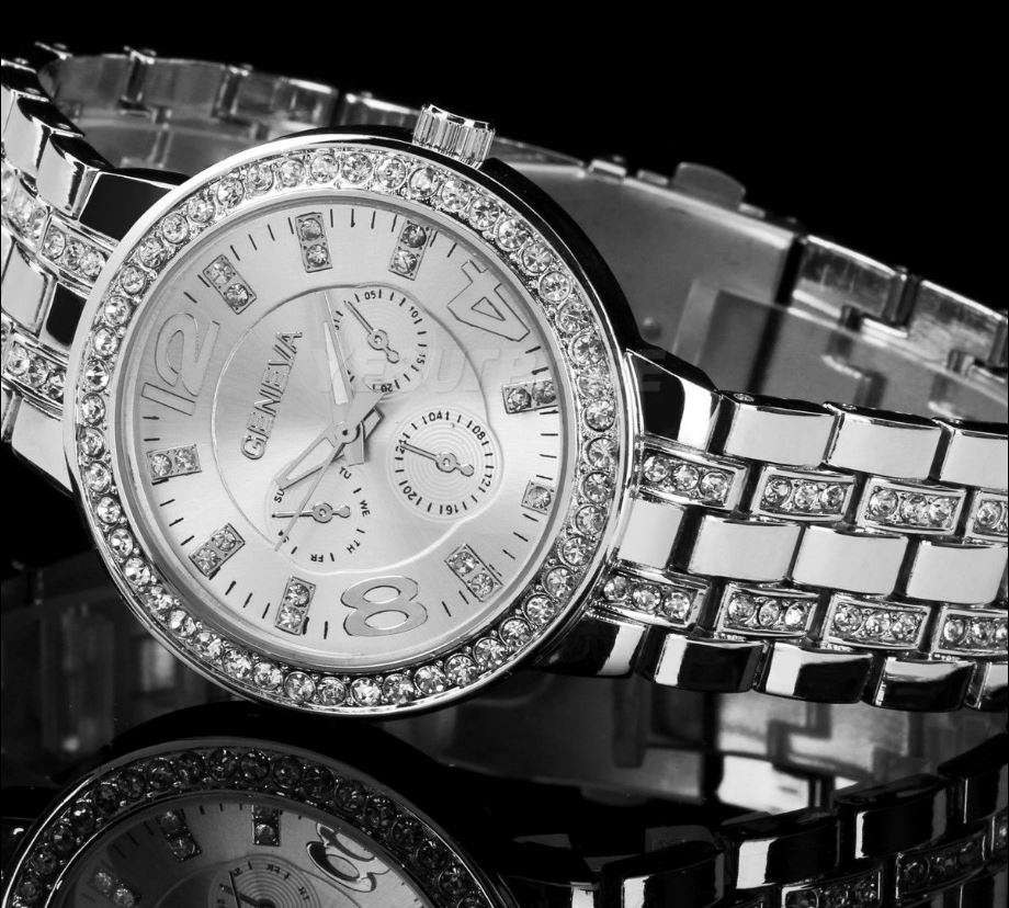 Elegant Ladies Geneva Crystal Quartz Wrist Watch in Gold or Silver
