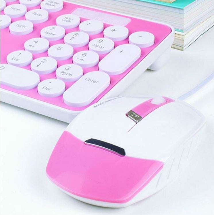 Super Slim 2.4 Ghz Wireless Keyboard, Mouse, Silicone Protective Skin & USB Receiver Combo