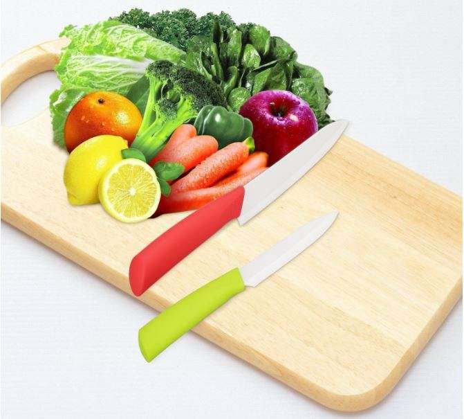 5 IN 1 Ceramic Knife Set - 3 Ceramic Knifes, 1 Ceramic Peeler & 1 Knife Stand