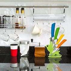 5 IN 1 Ceramic Knife Set - 3 Ceramic Knifes, 1 Ceramic Peeler & 1 Knife Stand