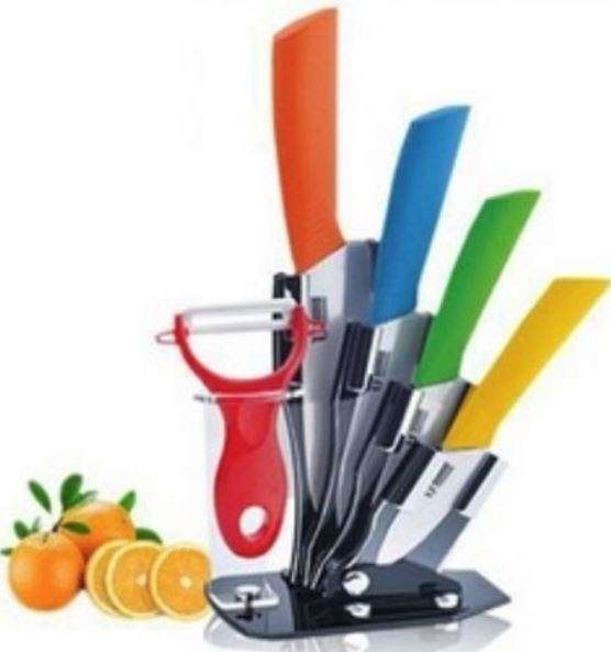 5 IN 1 Ceramic Knife Set - 3 Ceramic Knifes, 1 Ceramic Peeler & 1 Knife Stand