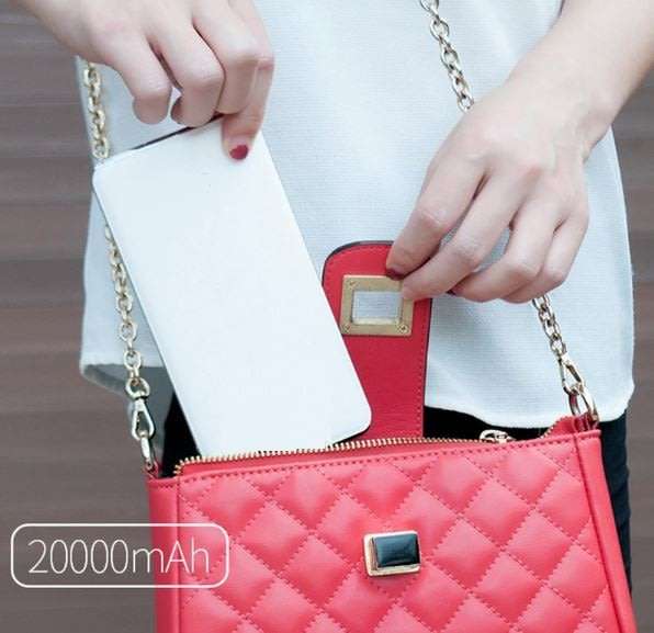 20 000mAh Power Bank With 3 USB Ports for Charging of Electronic Devices With LED Flashlight