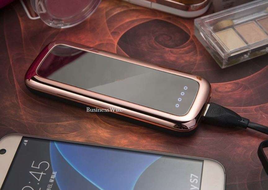 27,000mAh Mirror Power Bank with 2 USB Ports for Charging of Electronic Devices, LED Flashlight