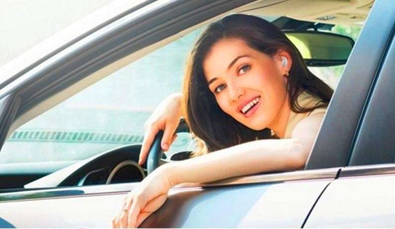 Bluetooth 4.0 Earpiece, Perfect for Hands free Calls and Listening to Music - Light & Compact Design