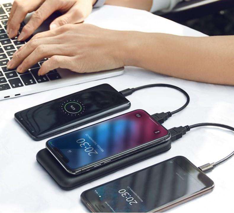 10000mAh Dual USB Power Bank & Wireless Charger for all QI Compatible Devices with LED Display
