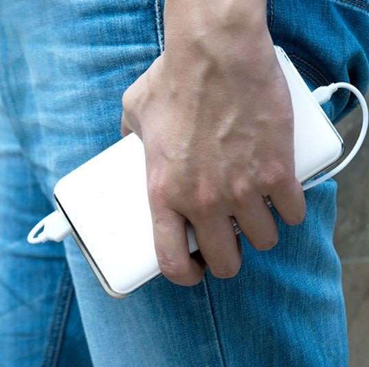 20 000mAh Power Bank Dual USB Ports for Charging of Electronic Devices With 5 in 1 Charging Cable