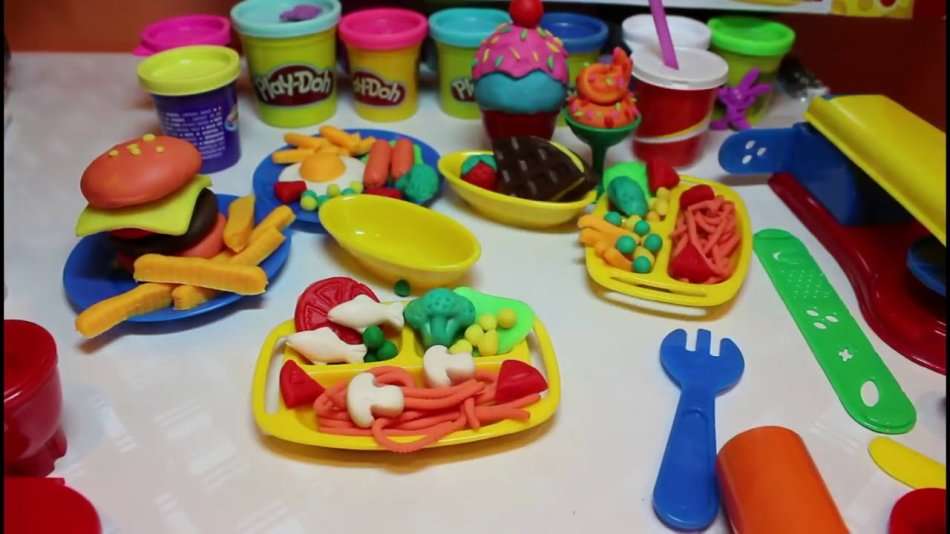 Educational Dough Snackbar Set with lots of Accessories to develop Creativity, Imagination & Skills