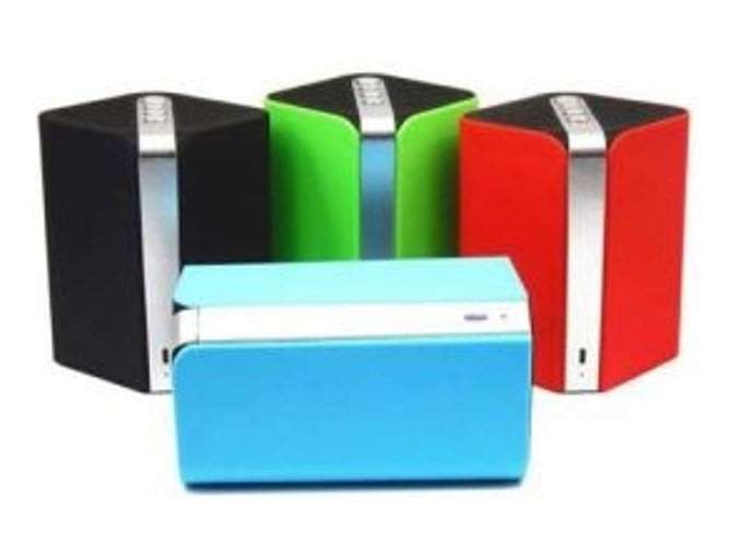 Portable Wireless Bluetooth Subwoofer Speaker with Hands-free Mic, Support FM Radio, SD Card & USB