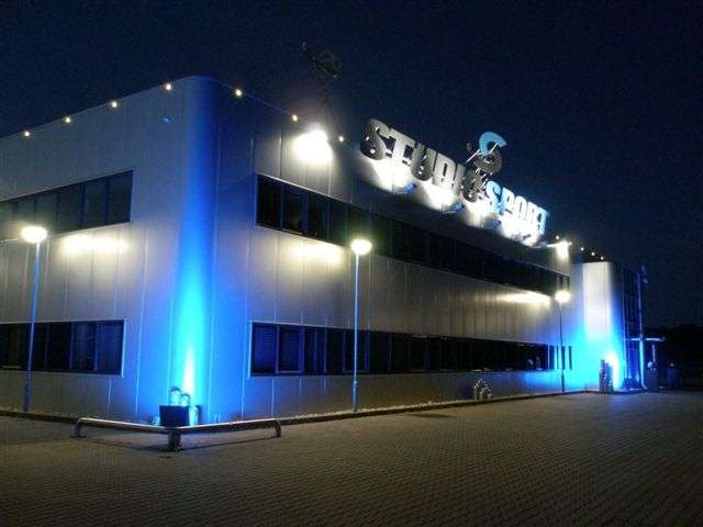 High Power Waterproof 100W LED Flood Light Double Lens with a High-Quality Die Cast Aluminium Casing