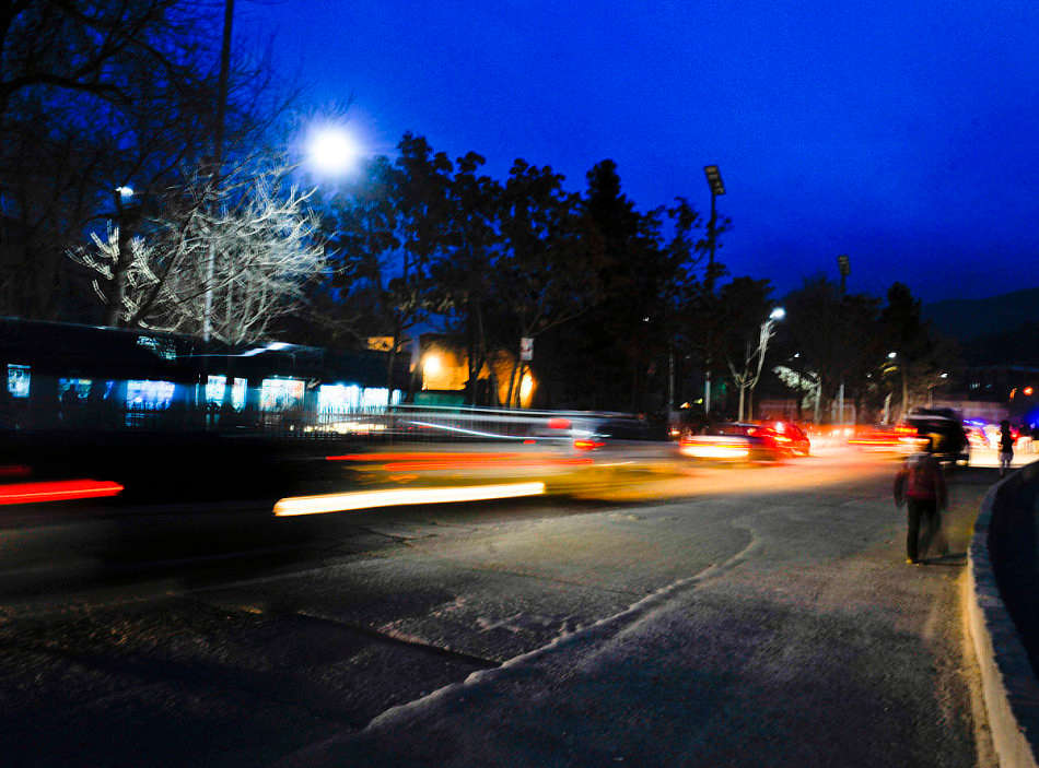 60 Watt LED SOLAR Street Light, PIR, Motion Sensor, Waterproof with 3 Lighting Modes