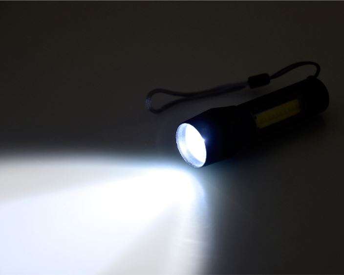USB Charging Mini LED Flashlight with Build in Battery Box Set