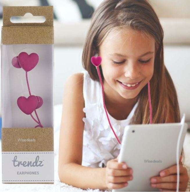 Super Cool Heart Shape Earphones in a bright and exciting pink design