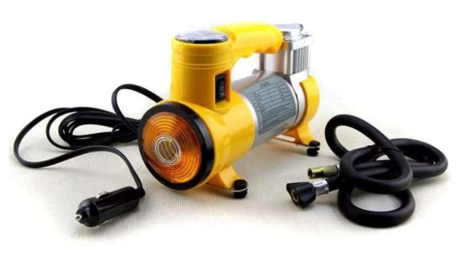 12V Heavy Duty 150 PSI Air Compressor with super bright Flashlight