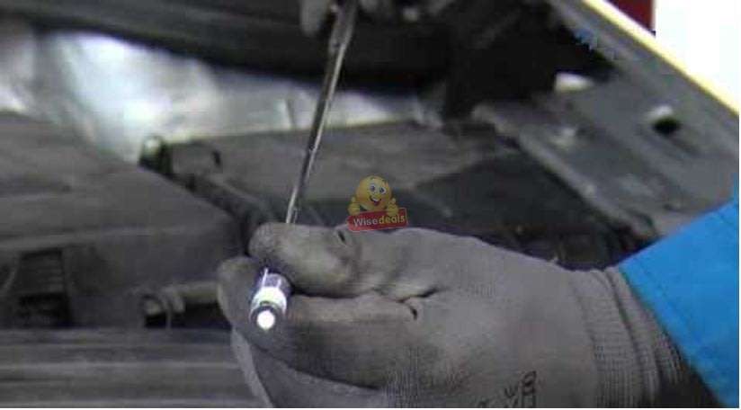 56cm Flexible Magnetic Pick-Up Tool with LED Light