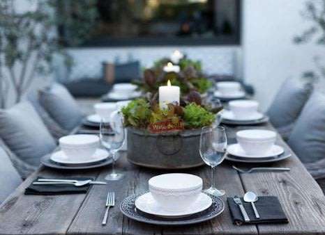 24 Piece Modern Silverware Stainless Steel Cutlery Set in Wooden Case