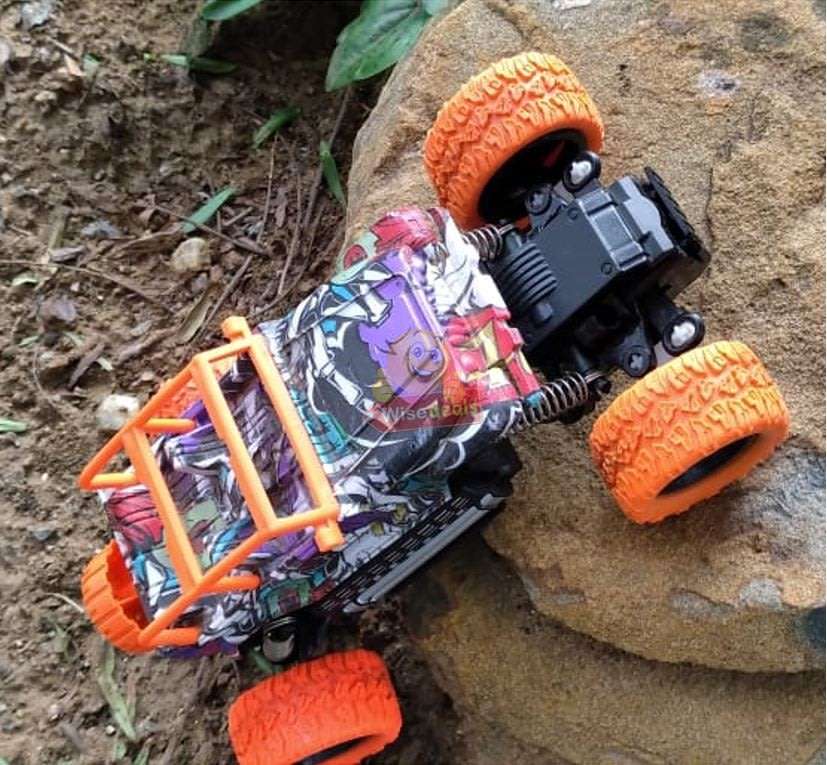 Remote Control Rock Crawler  Conquer all terrain, 50° Slope Climbing Ability, Powerful & Fast
