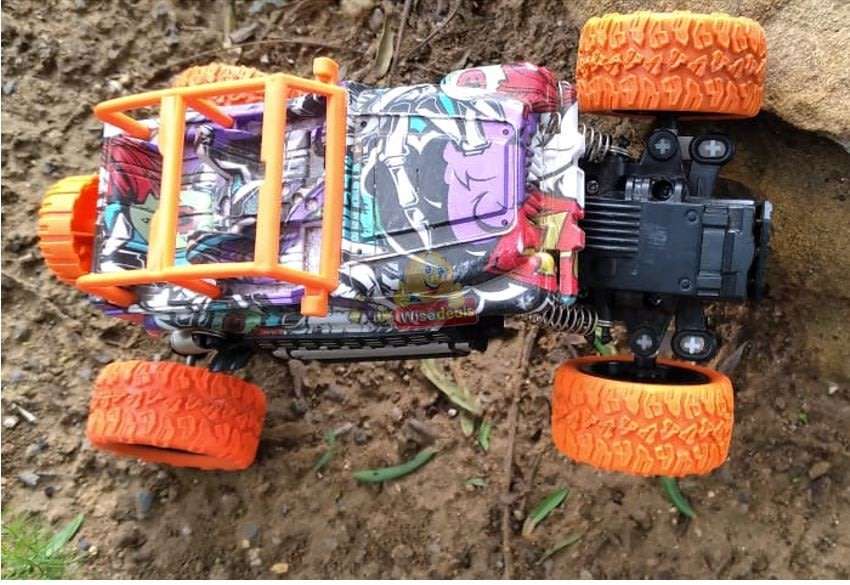 Remote Control Rock Crawler  Conquer all terrain, 50° Slope Climbing Ability, Powerful & Fast