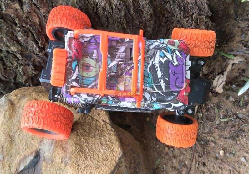 Remote Control Rock Crawler  Conquer all terrain, 50° Slope Climbing Ability, Powerful & Fast