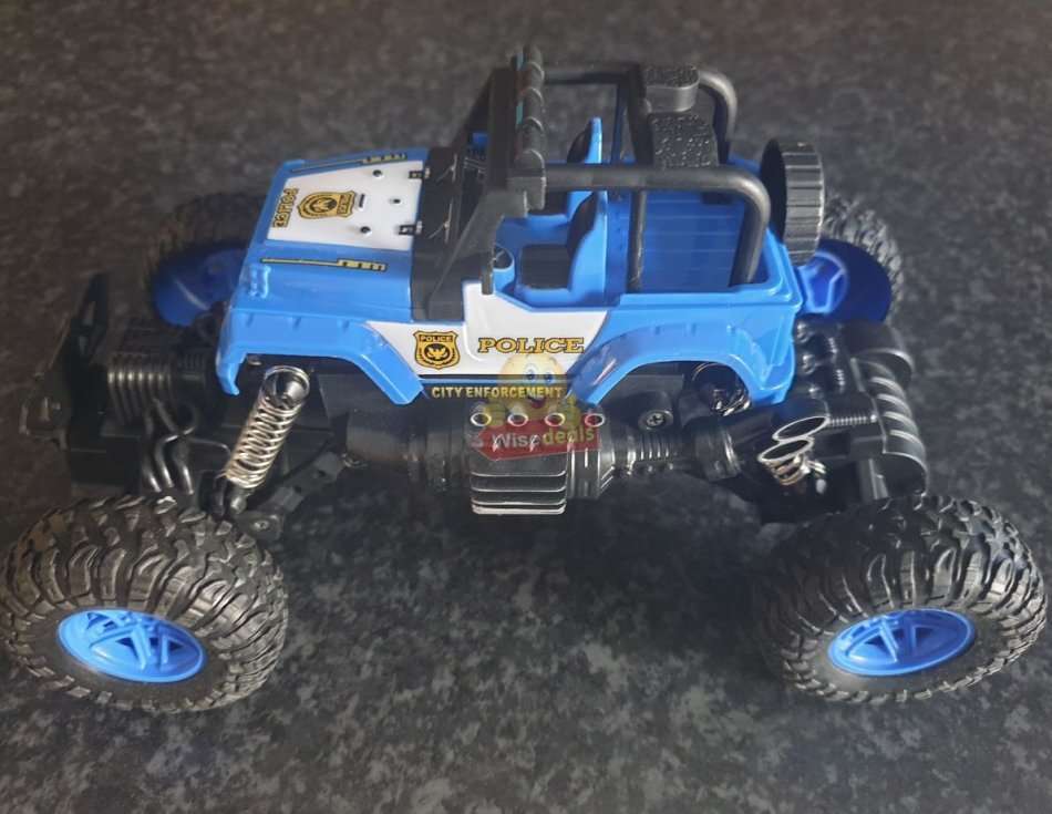 1:18 Remote Control Rock Crawler Conquer all terrain, 50° Slope Climbing Ability, Powerful & Fast