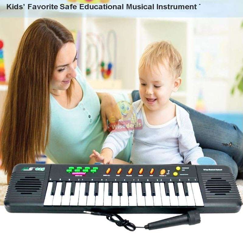 Childrens Piano & Microphone  32 Keys, 24 Demos Songs, 2 Tones, 2 Tempos & Volume Control