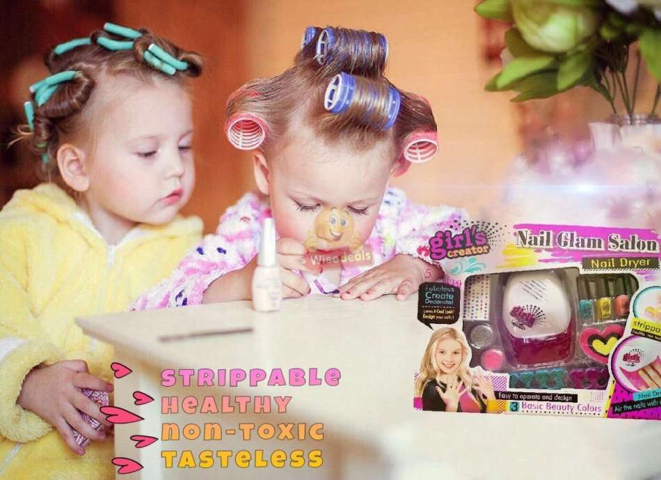 This Amazing Nail Set contains everything your little girl needs to create the perfect mani-pedi