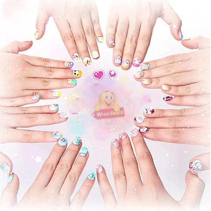 This Amazing Nail Set contains everything your little girl needs to create the perfect mani-pedi