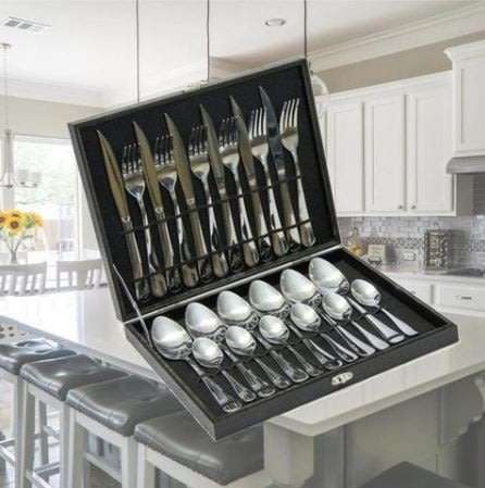 24 Piece Stainless Steel Cutlery Set in Wooden Case