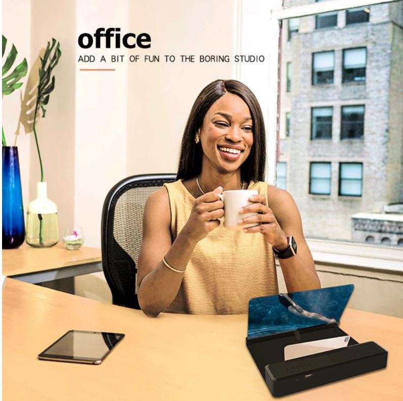 Bluetooth Speaker with Phone Screen Magnifier