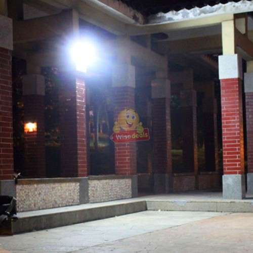 Solar Wall Light with Motion Control and Dim Mode